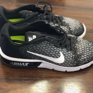 Nike Air Max Sequent 2